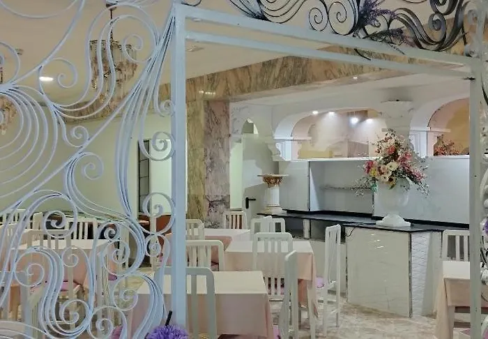 Hvalles Hotel *