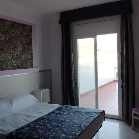 Hvalles Guest house *