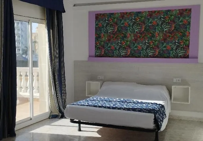 Hotel Hvalles Malgrat de Mar